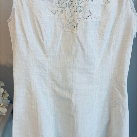 Free People White Cotton Lace Accent Mini Dress V Neck In Back, Size 6 - Picture 4 of 8